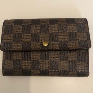 Preloved LV Damier Ebene Canvas Wallet